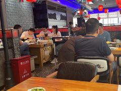 -山河屯铁锅炖·非遗东北菜(南山店)