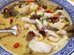 酸菜鱼-广州中心皇冠假日酒店·百粤楼