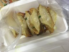 -小姜锅贴(凤凰街店)
