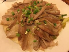 -闯关东东北农家菜(崂山石老人店)