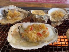 蒜蓉烤生蚝-蚝英雄·鲜蚝自助专门店(小营直营店)