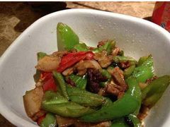 -阿瓦山寨·湘菜现炒·剁椒鱼头王(咸阳总店)