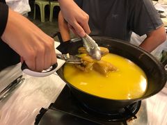 -鲜入围煮花胶鸡海鲜火锅