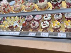 -花花卷卷·鲜食蛋糕(静安久光百货店)