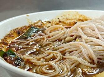 在建水古城chill的一天