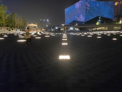 -南京眼步行桥