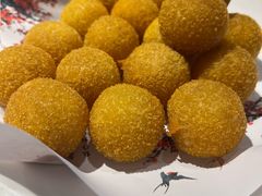 炸地瓜丸-老大连·海肠捞饭·大连海鲜大连菜(西安路店)