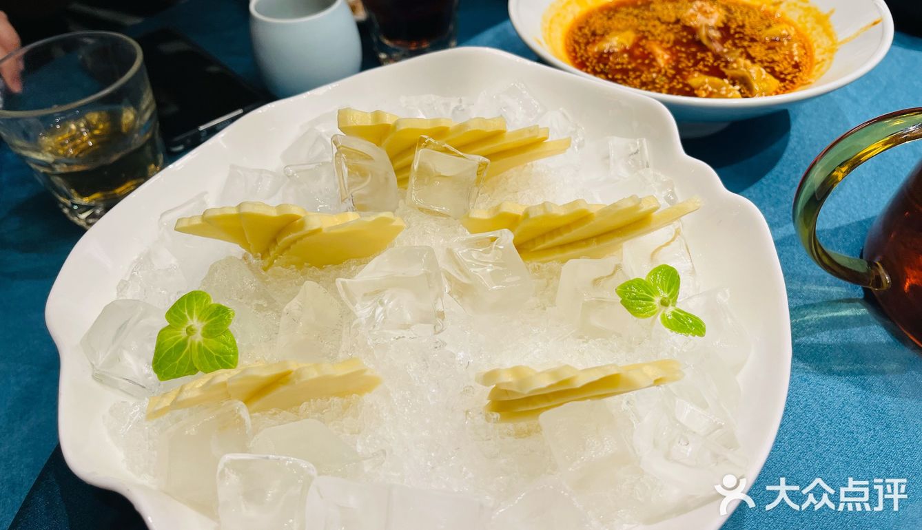 一家非常无论是服务还是菜品都非常棒的餐厅！