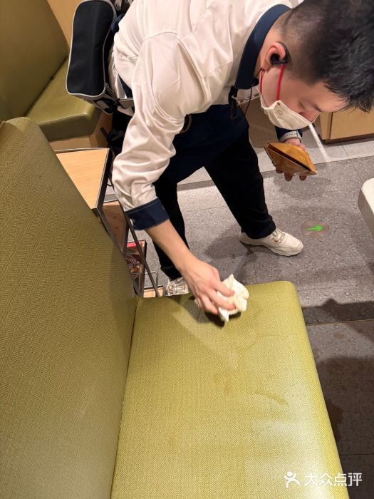 海底捞火锅(武胜路凯德广场店)图片