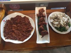 -小牛叔鲜切牛肉·火锅·烤肉自助(公济桥路店)