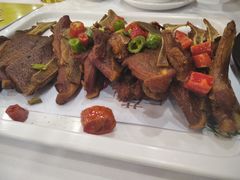 -绿雅居原生态农庄(小涌店)