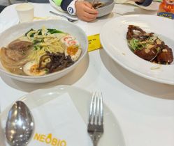 -奈尔宝·儿童乐园·亲子餐厅(华采天地店)