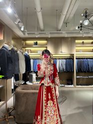 -艾米丽婚纱礼服