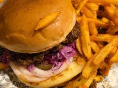 -TRIPS BURGER(大钟寺店)