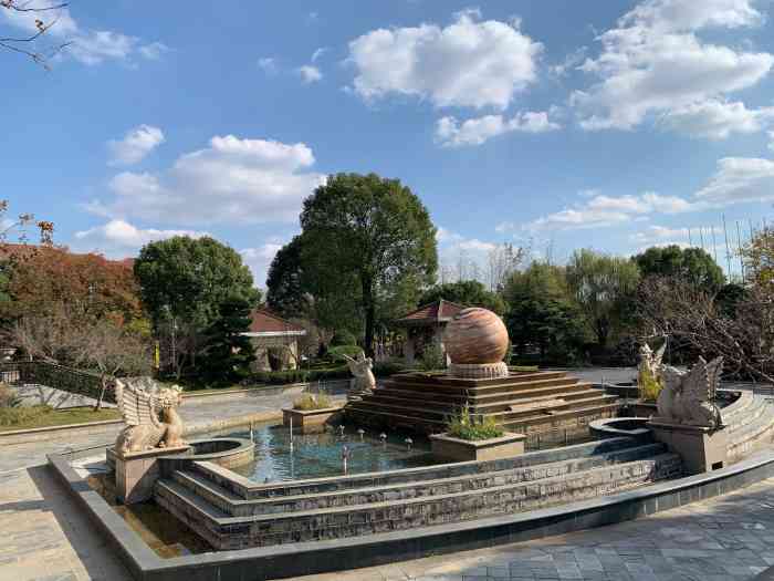 上海东方佘山索菲特大酒店-"交通还算方便 9号线佘山站下 叫个车 1.