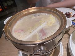 酸菜火锅面-小大董·烤鸭(凤凰汇店)