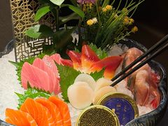 -蟹犇前•帝王蟹雪蟹(陆家嘴店)