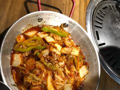 辣白菜炒五花肉-·缸桶屋·韩式牛肋条自助烤肉(西湖D11店)