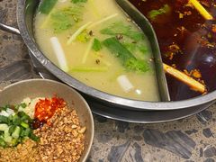 -肖肖酸萝卜鱼火锅(总店)
