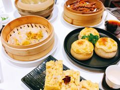 鲍汁凤爪-白天鹅宾馆-宏图府餐厅