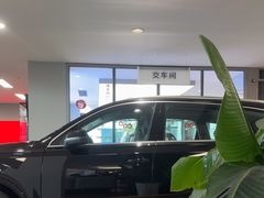 -上海永达奥诚奥迪4S店(申江路店)