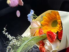 -花花卷卷·鲜食蛋糕(泉屋店)