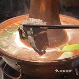朝阳门坐满人的一家铜锅涮🥩