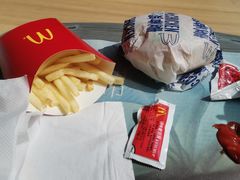 -麦当劳(金稻田路餐)