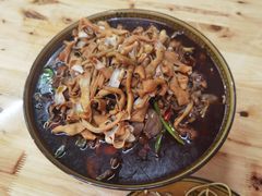 -一品红烧鸭特色川菜(三岔湖店)