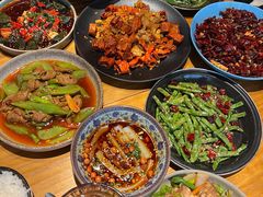 -十三式重庆江湖菜(金茂览秀城店)