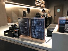 -瑞幸咖啡(巴黎春天陕西路店)