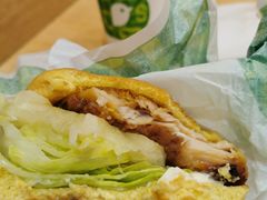 菠萝鸡腿堡-德克士(砂之船奥特莱斯店)