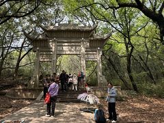 -灵岩山风景区
