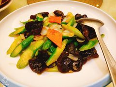 -雍景湾大酒楼(怡翠花园店)