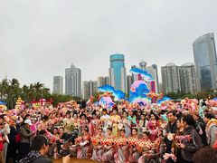 -万绿园
