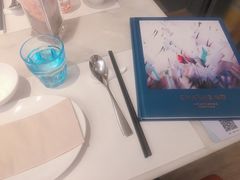 -港丽餐厅(高德置地店)