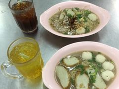 猪肉细米粉汤-榮泰米粉湯(Left Shop)