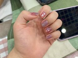 -七彩虹美甲美睫 半永久