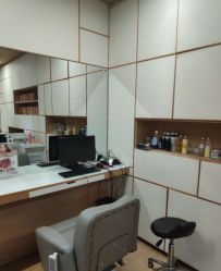 -CARR SALON