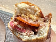 -Bánh Mì Huynh Hoa