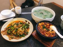 -万重锦·人文川菜馆(骡马市店)