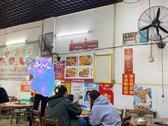 大堂-周良天山牛杂城(天山路总店)
