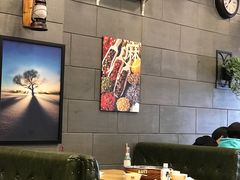 -愉肴麻辣香锅(中山路店)