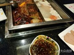 -百年川椒重庆老火锅(光谷店)