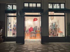 -比斯特上海购物村精品奥特莱斯