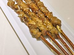 新疆红柳枝羊肉串-小放牛炒菜馆(长安万达店)