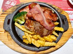 什锦扒-香港新发烧腊茶餐厅(书城店)