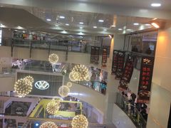 -鸿通城购物中心