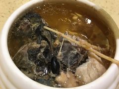 清润茅根炖竹丝鸡-正哥点心皇子(阳江新达城店)
