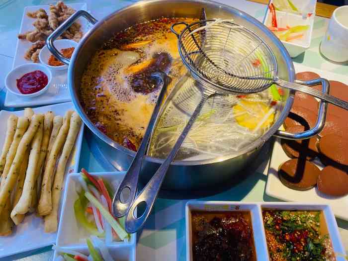 花田煮鲜牛肉火锅(钟楼众汇店)